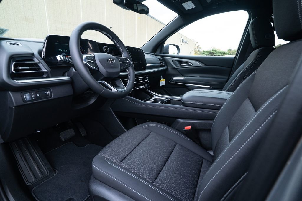 New 2026 Chevrolet Traverse LT w/ Midnight/Sport Edition image 12