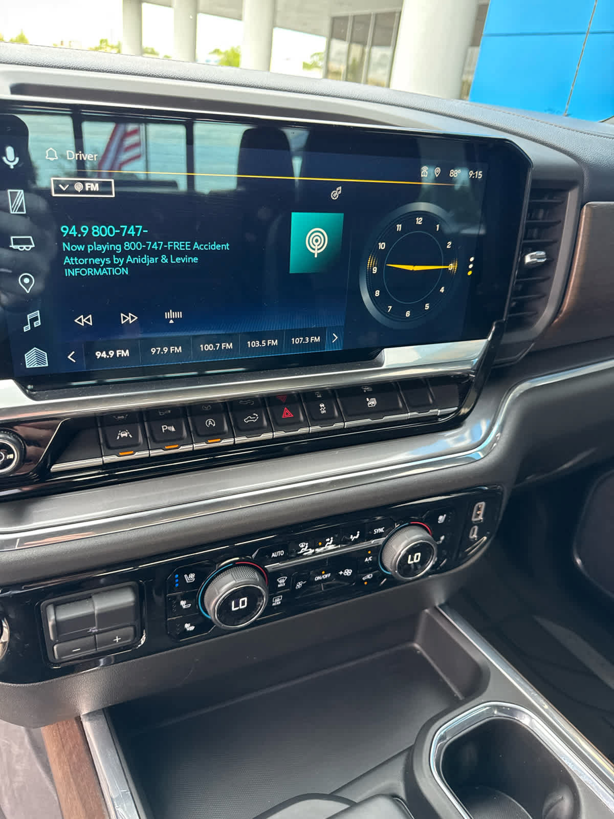 Used 2023 Chevrolet Silverado 1500 High Country w/ High Country Premium Package AWD/4WD image 20