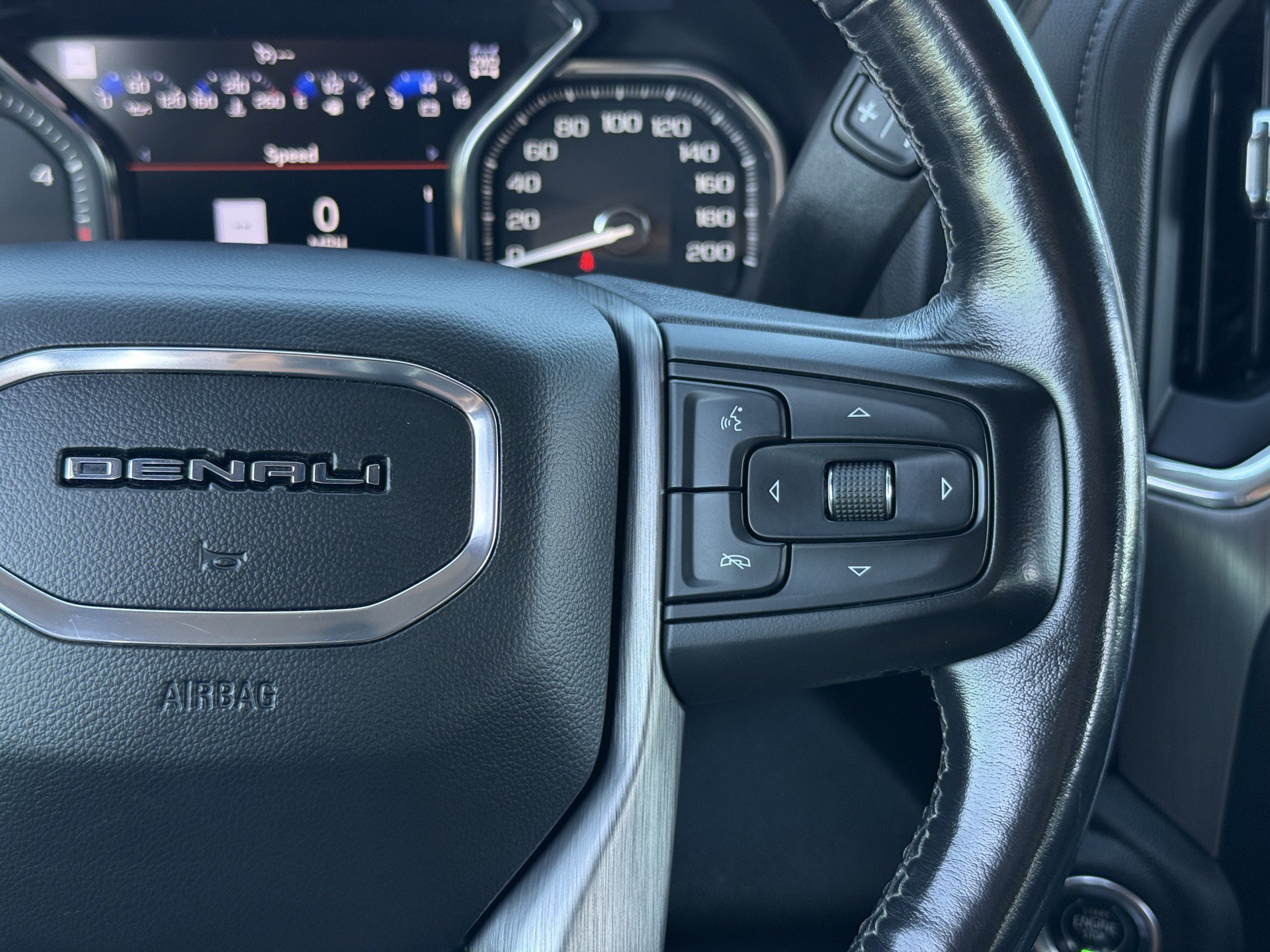 Used 2021 GMC Sierra 3500 Denali w/ Technology Package AWD/4WD image 23