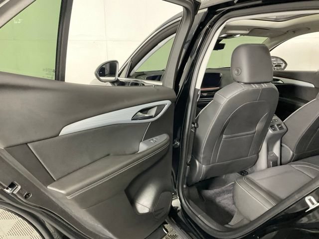 Used 2024 Buick Envision Avenir AWD/4WD image 32