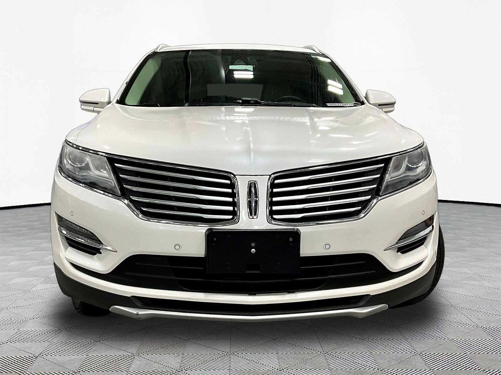 Used 2017 Lincoln MKC Reserve w/ Technology Package AWD/4WD image 2