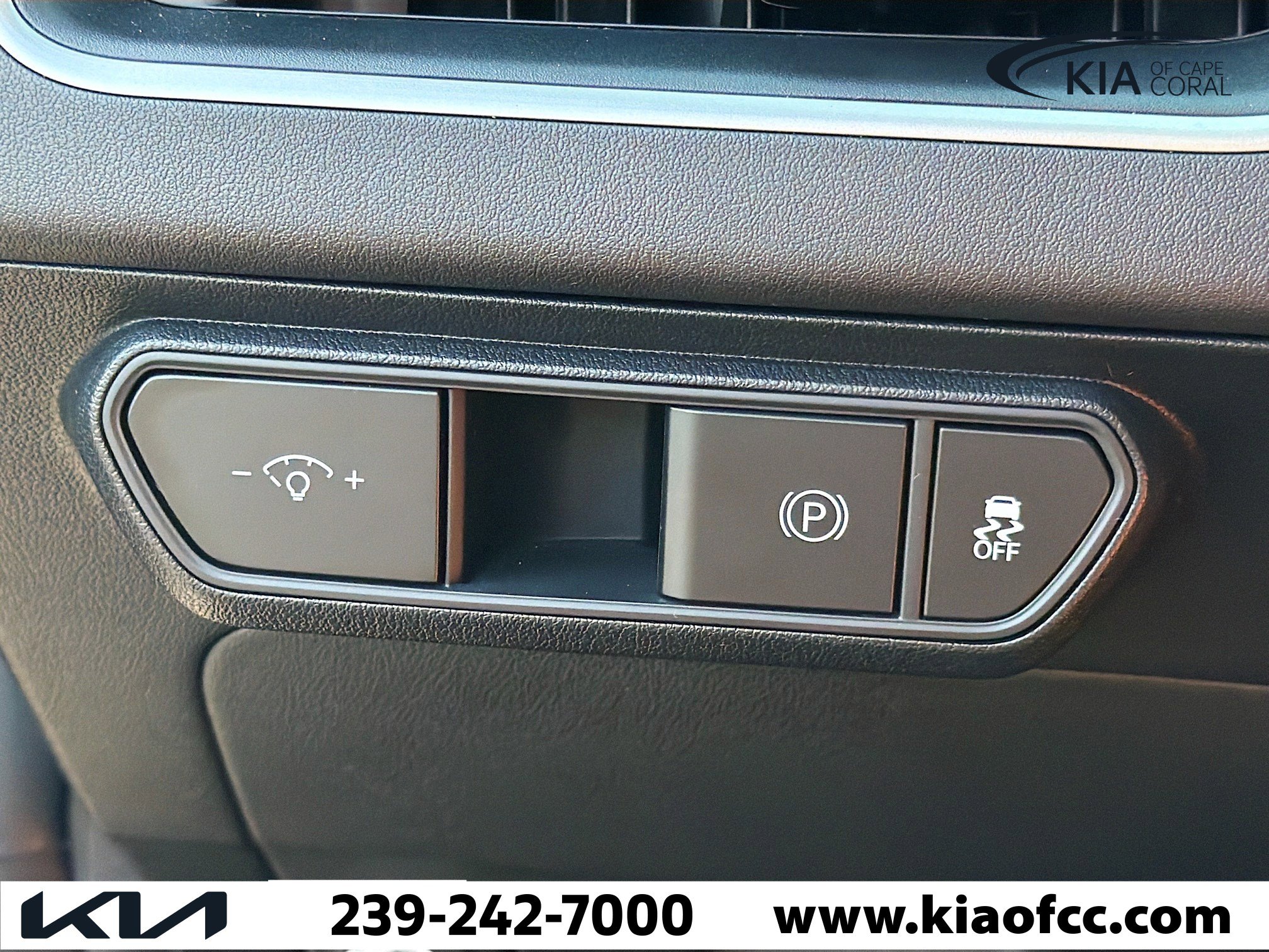 Certified 2025 Kia K4 LXS image 30