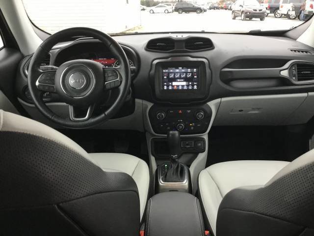 Used 2020 Jeep Renegade Limited w/ Safety and Security Group image 21