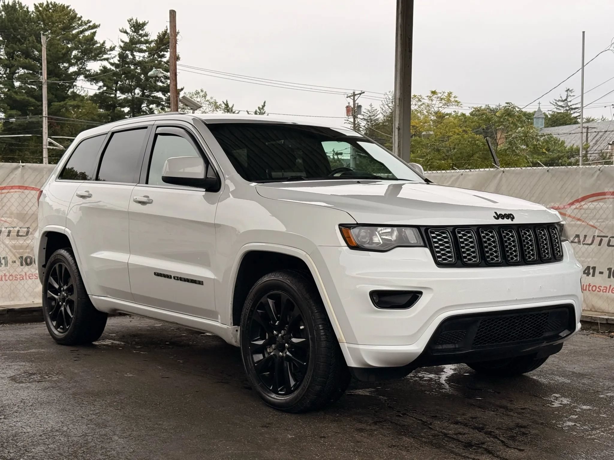 Used 2020 Jeep Grand Cherokee Altitude AWD/4WD image 53