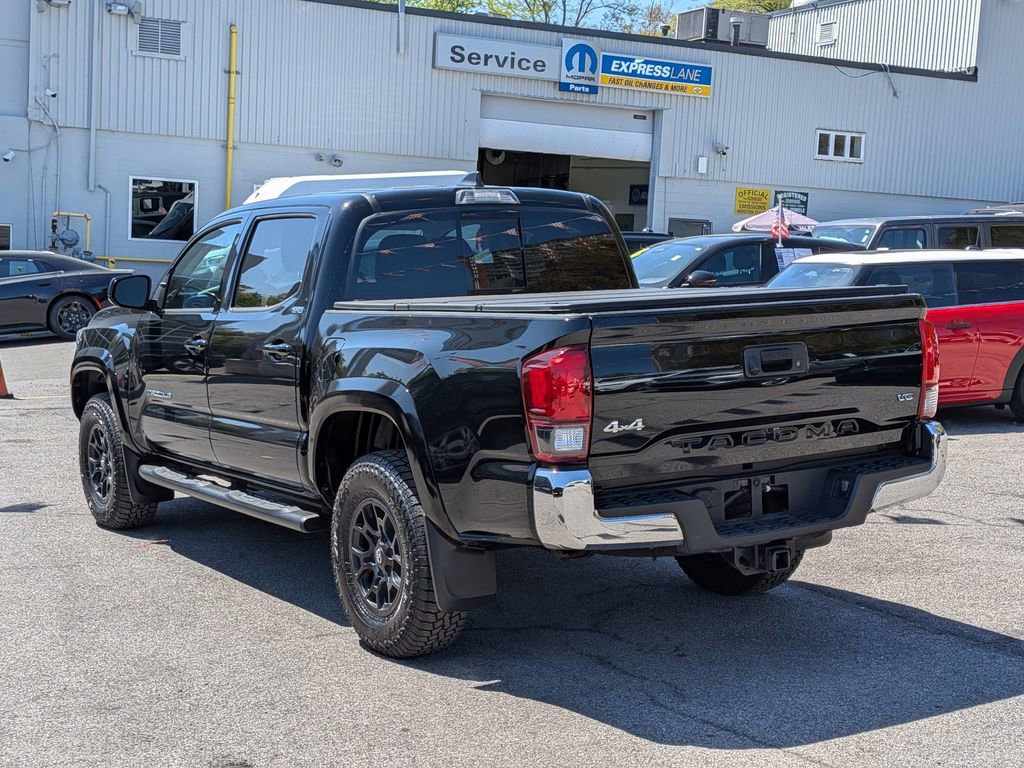 Used 2022 Toyota Tacoma SR5 AWD/4WD image 9
