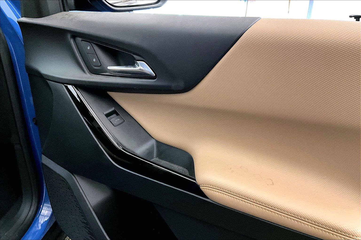 Used 2025 Chevrolet Equinox ACTIV w/ Safety and Technology Package image 23