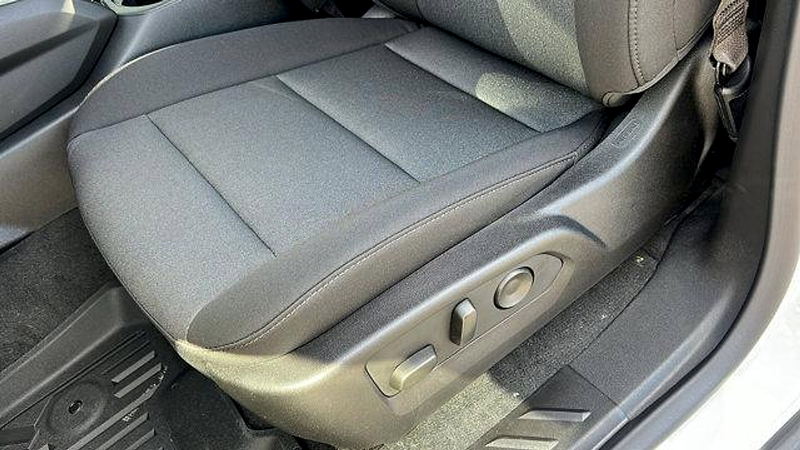 New 2026 Chevrolet Colorado W/T w/ WT Convenience Package II image 17