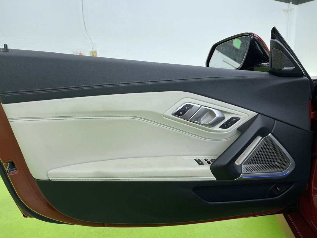 Used 2019 BMW Z4 sDrive30i w/ M Sport Package image 17