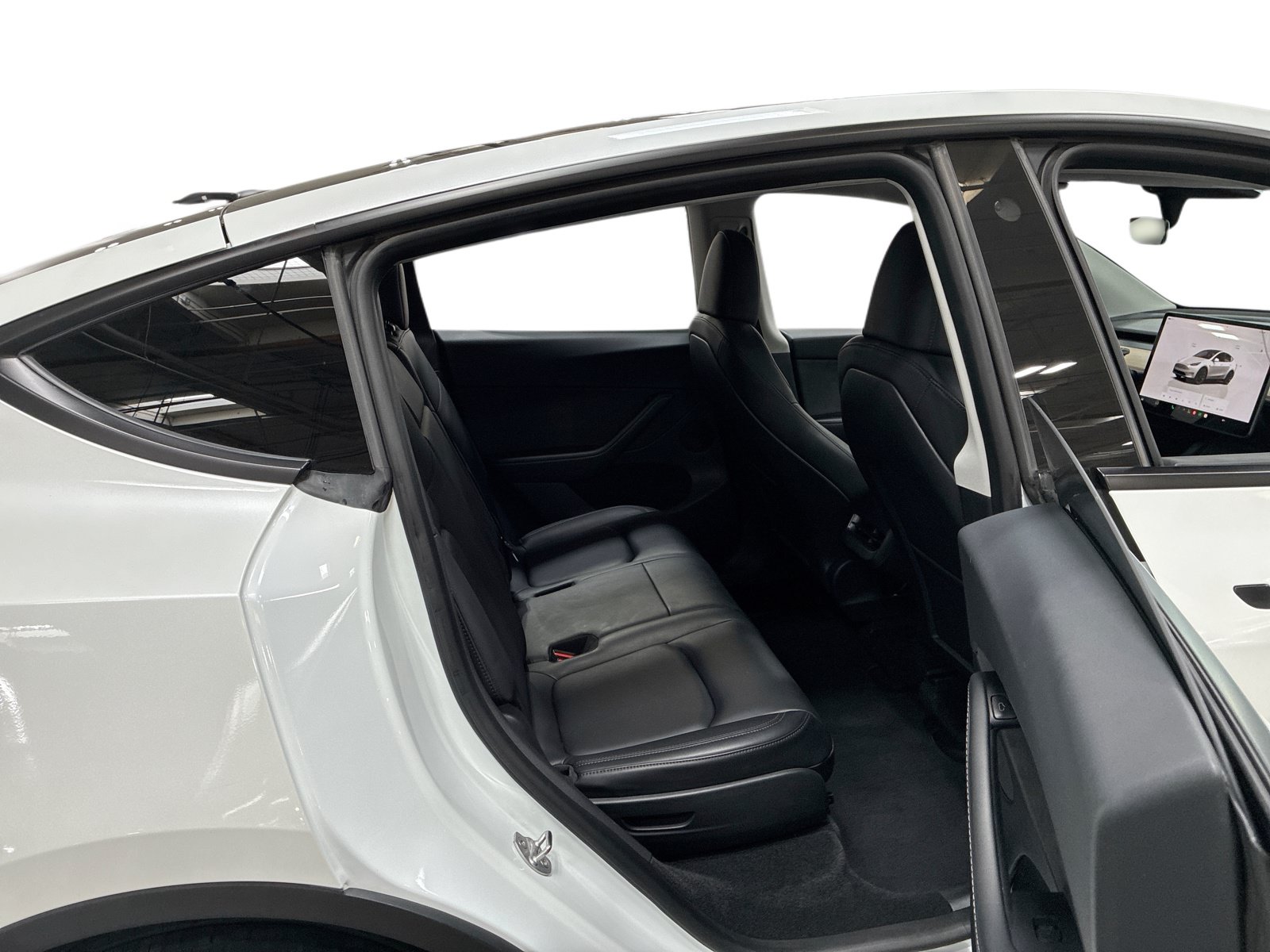 Certified 2023 Tesla Model Y Long Range AWD/4WD image 11