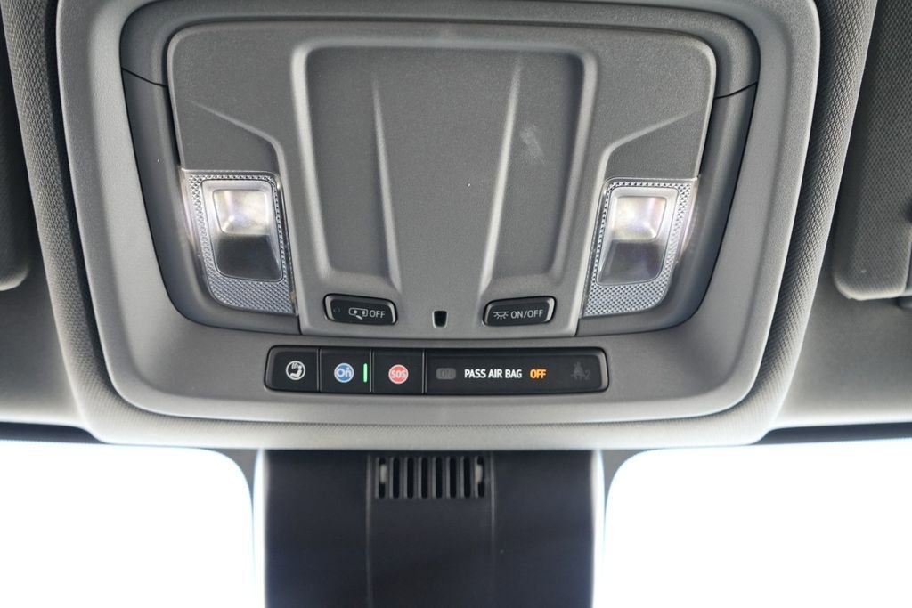 Used 2022 Chevrolet Silverado 1500 LT image 20