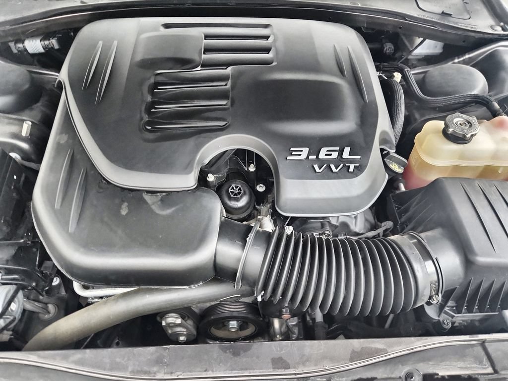 Certified 2023 Chrysler 300 Touring L w/ Comfort Group RWD image 38