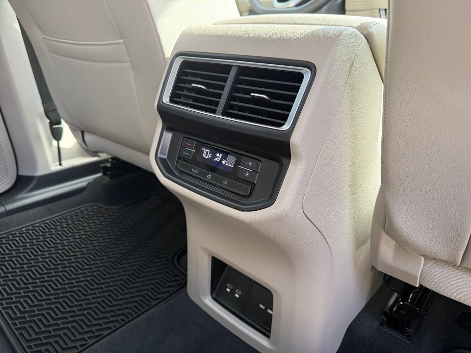 New 2026 Volkswagen Atlas SE image 29