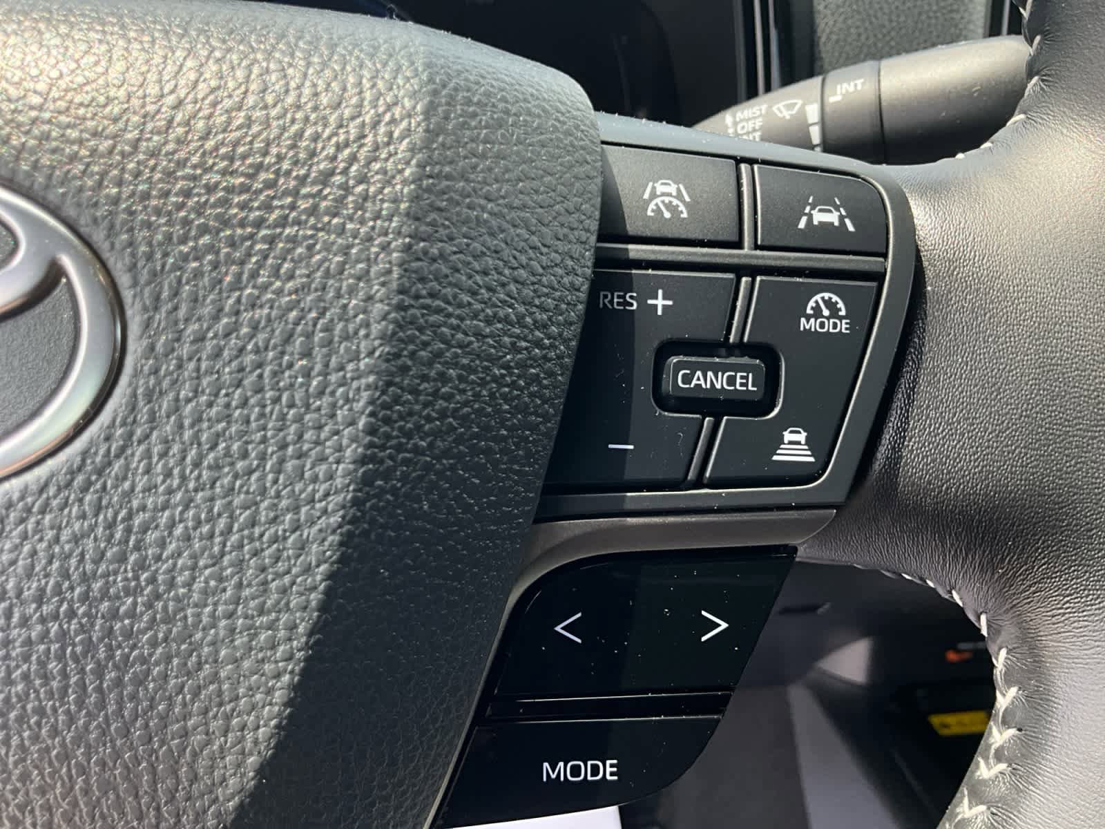 Used 2026 Toyota Camry SE FWD image 21