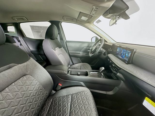 Used 2026 Nissan Kicks SV image 27