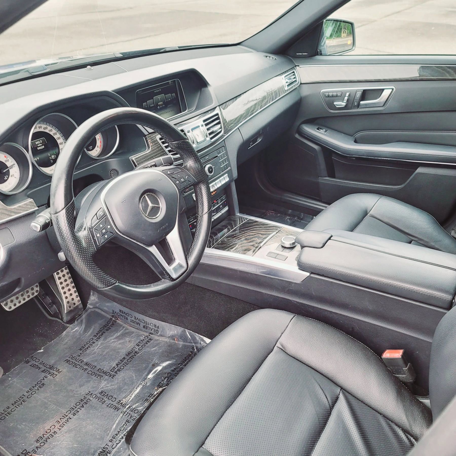 Used 2016 Mercedes-Benz E 350 4MATIC Sedan image 19