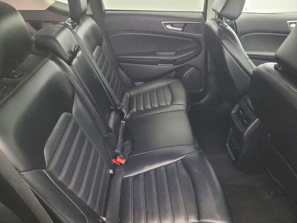 Used 2024 Ford Edge SEL image 19