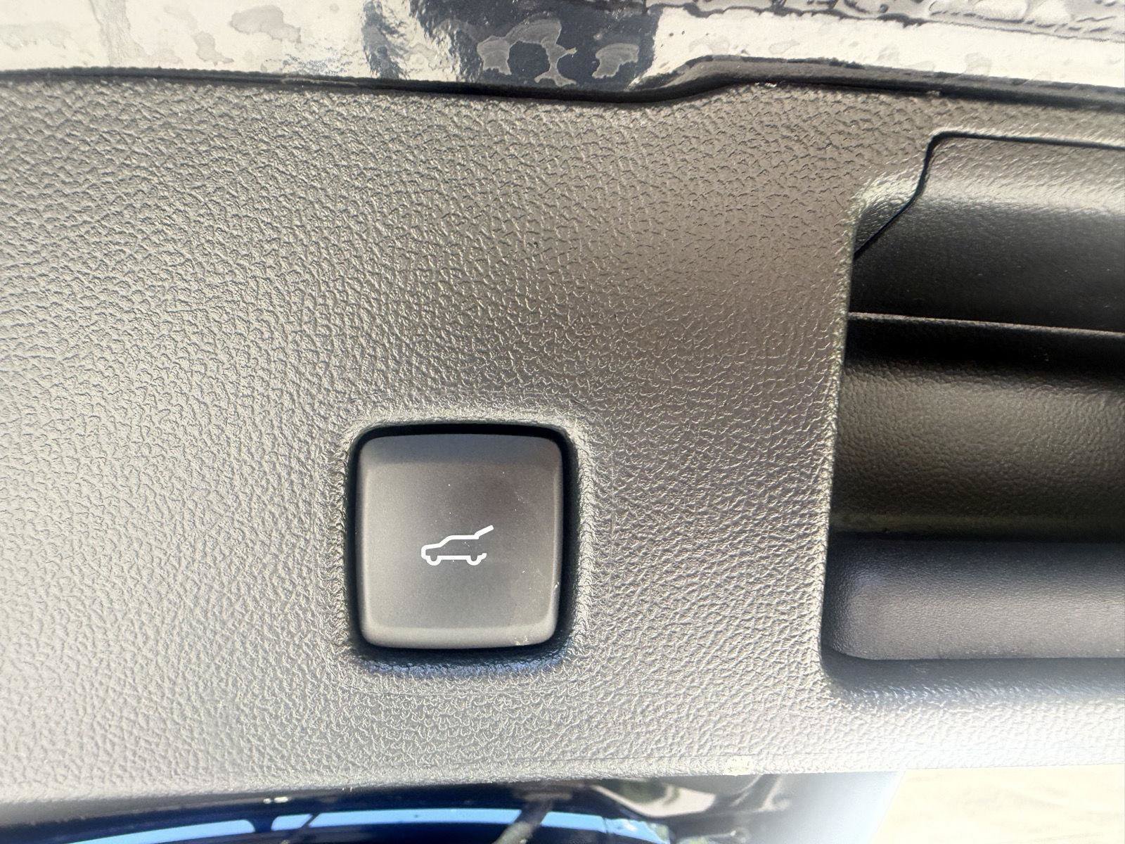 Used 2024 Ford Escape ST-Line w/ Tech Pack #1 AWD/4WD image 26