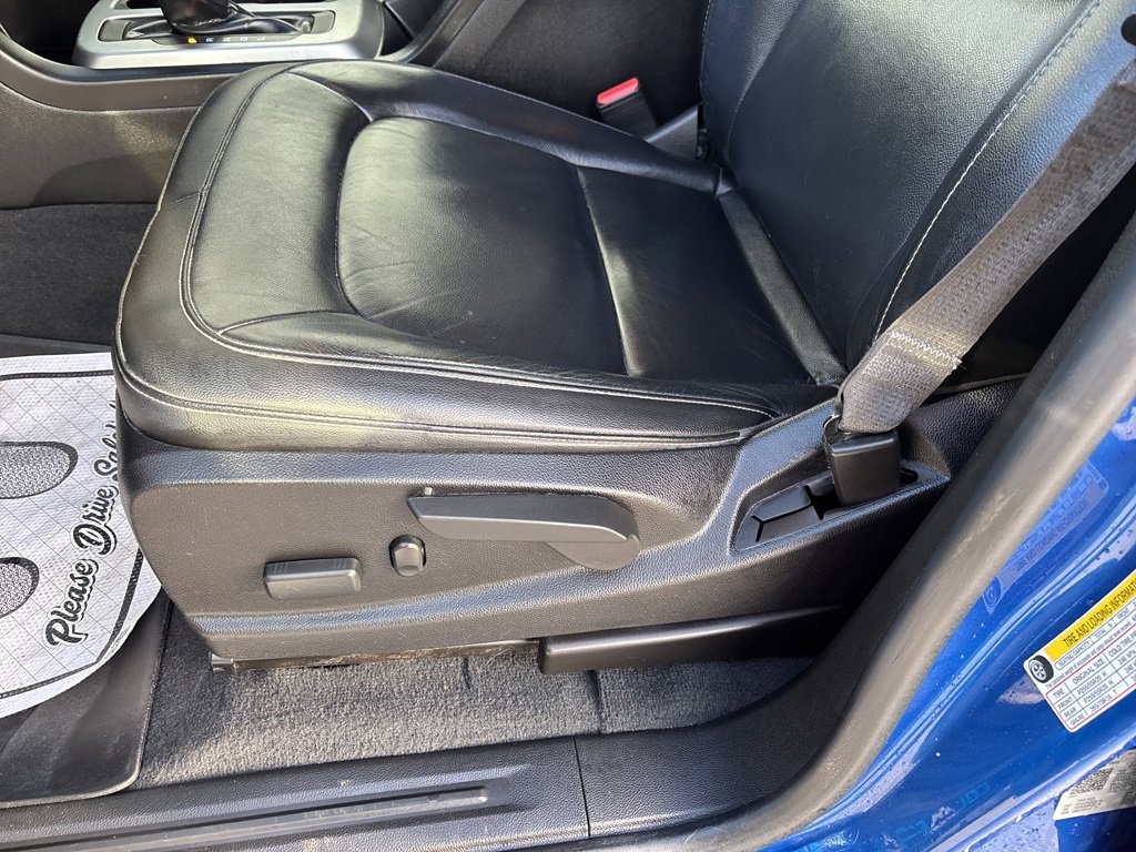 Used 2020 Chevrolet Colorado LT w/ Colorado RST Special Edition image 25