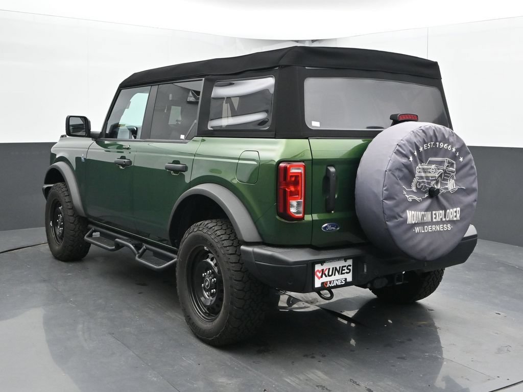 Used 2023 Ford Bronco Black Diamond AWD/4WD image 11