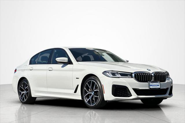 Used 2023 BMW 530e w/ M Sport Package image 7