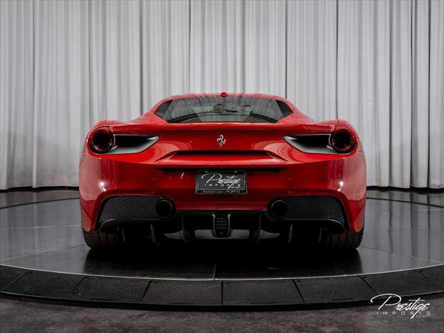Used 2018 Ferrari 488 GTB RWD image 13
