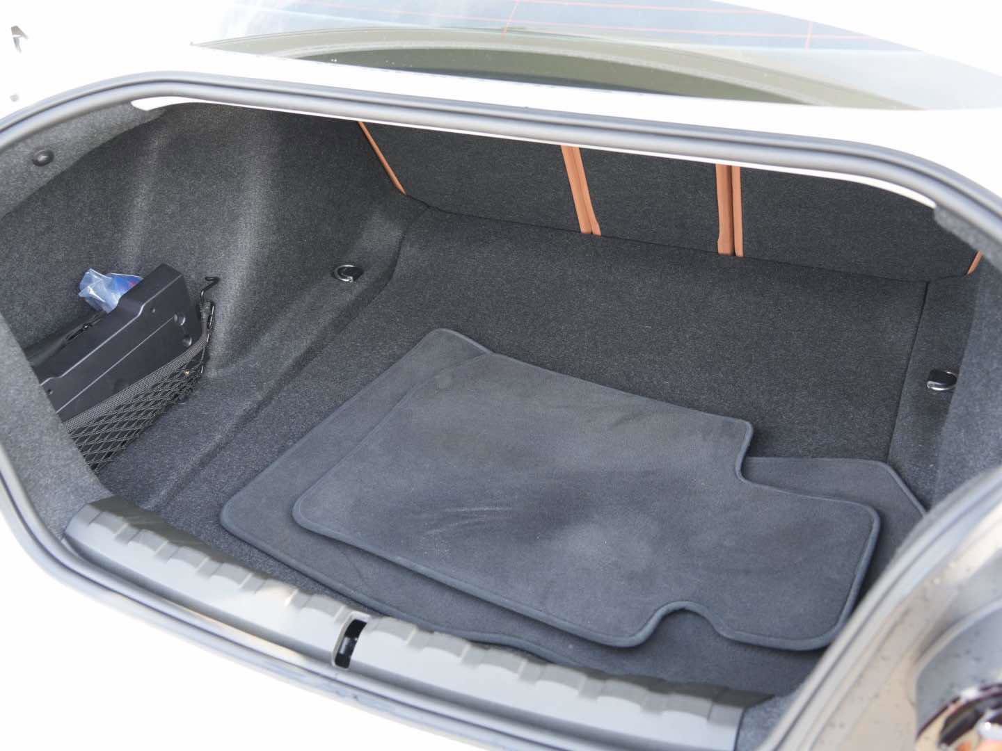 Used 2024 BMW M2 w/ Lighting Package image 6