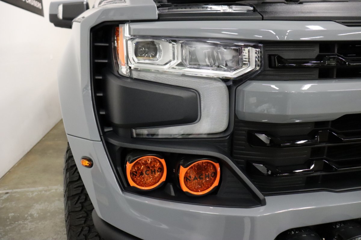 Used 2025 Chevrolet Silverado 1500 LTZ AWD/4WD image 37