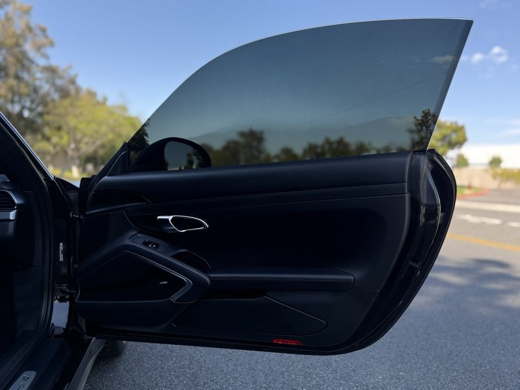 Used 2019 Porsche 911 Carrera 4 AWD/4WD image 32