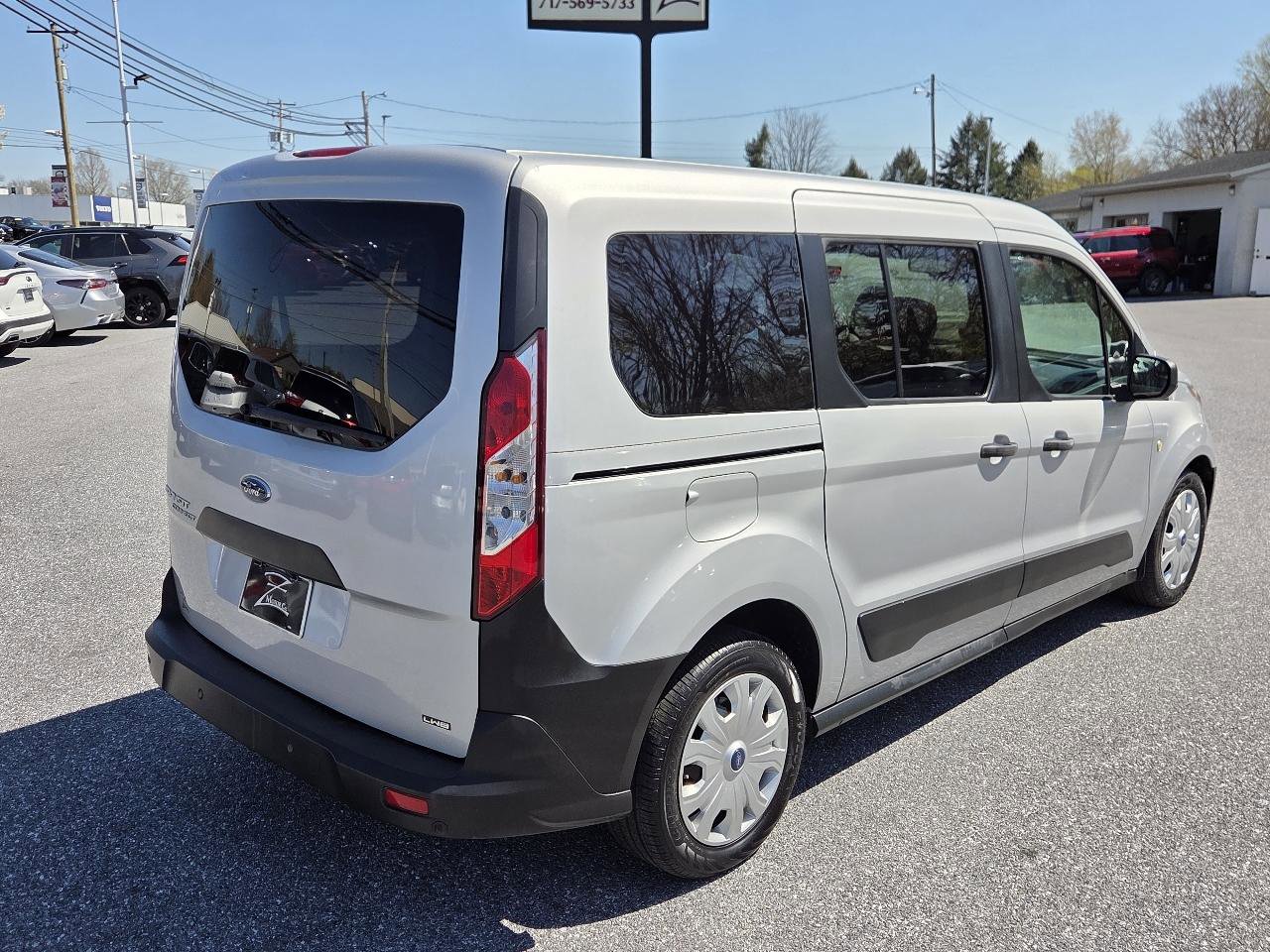 Used 2021 Ford Transit Connect XL image 8