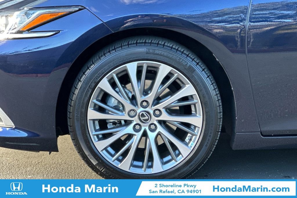 Used 2021 Lexus ES 300h w/ Premium Package image 34