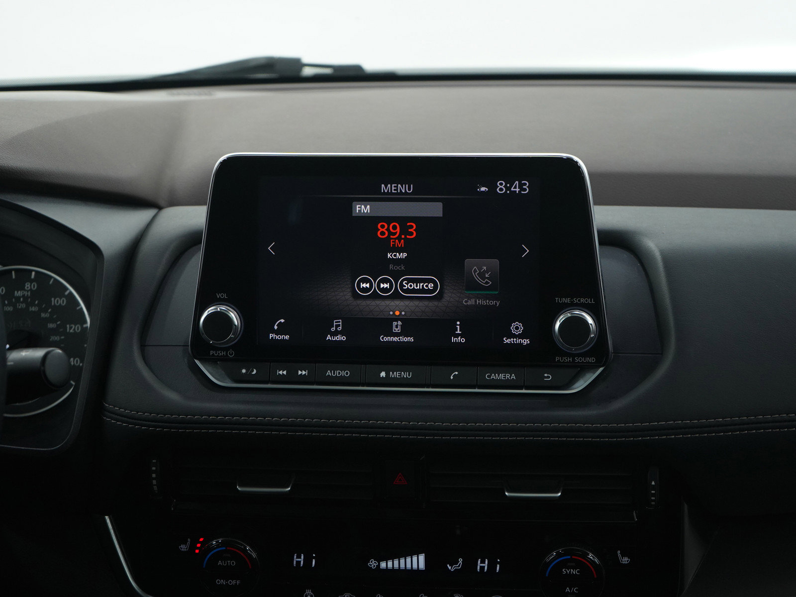 Used 2021 Nissan Rogue SV image 16