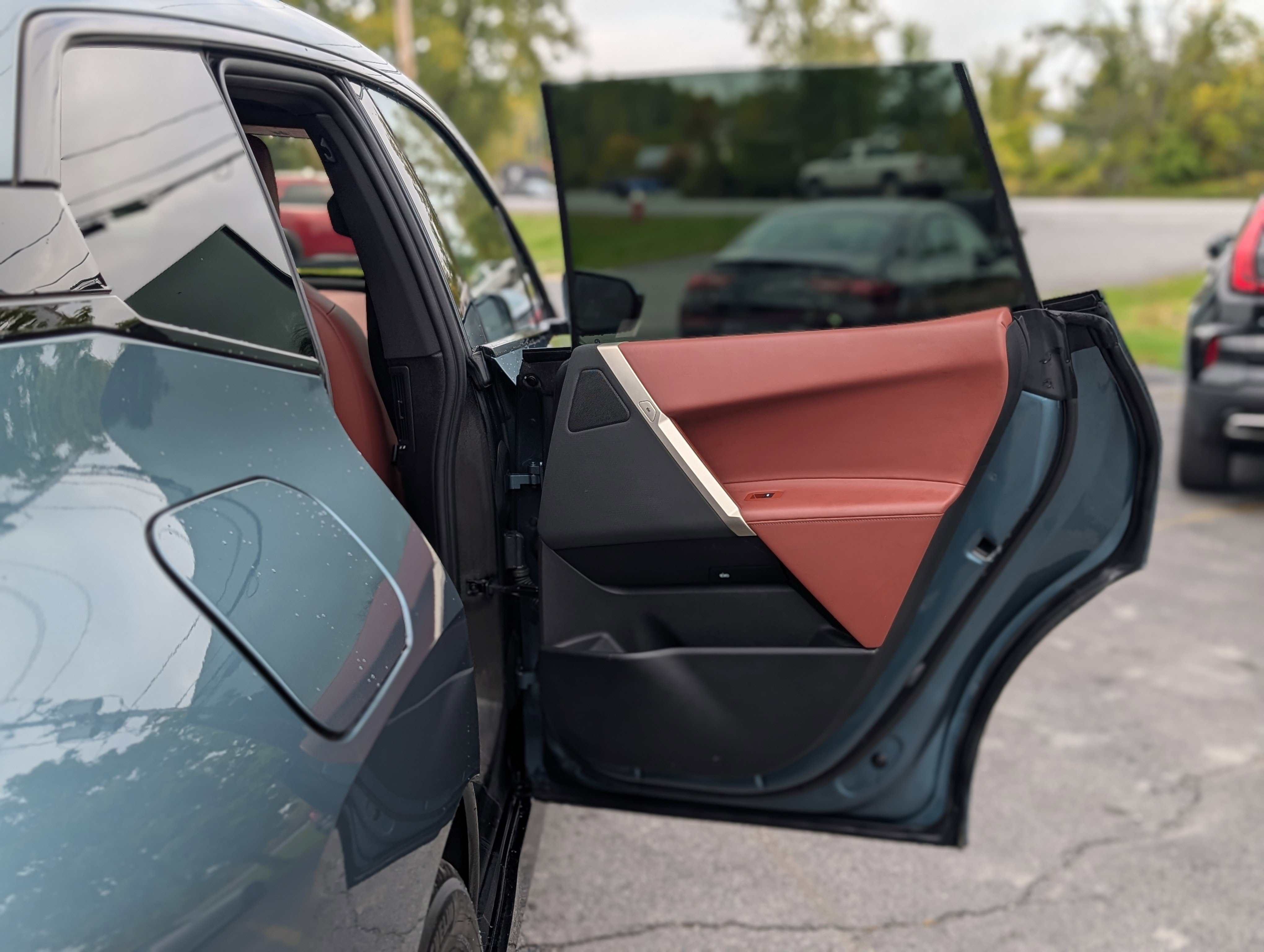 Used 2023 BMW iX xDrive50 w/ Sport Package image 50