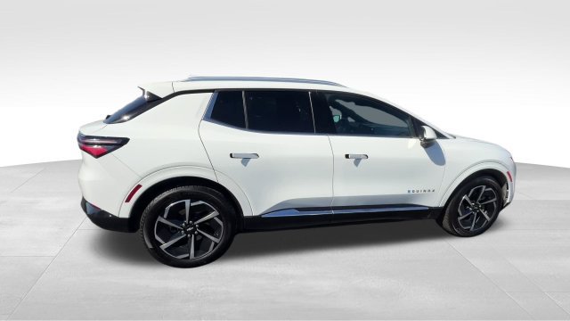 Certified 2024 Chevrolet Equinox EV LT FWD image 8