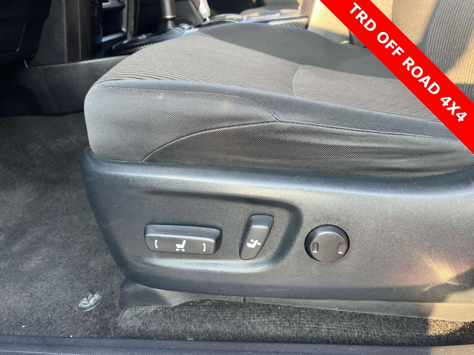 Used 2021 Toyota 4Runner TRD Off-Road image 16