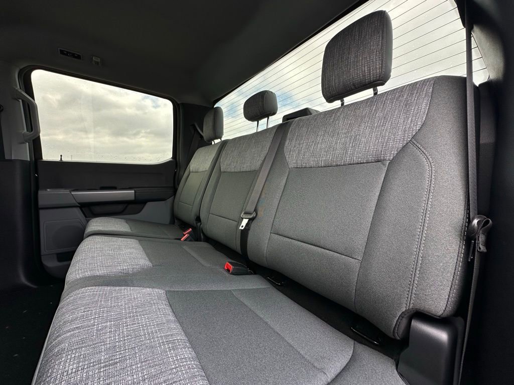 New 2026 Ford F250 XLT w/ FX4 Off-Road Package image 57