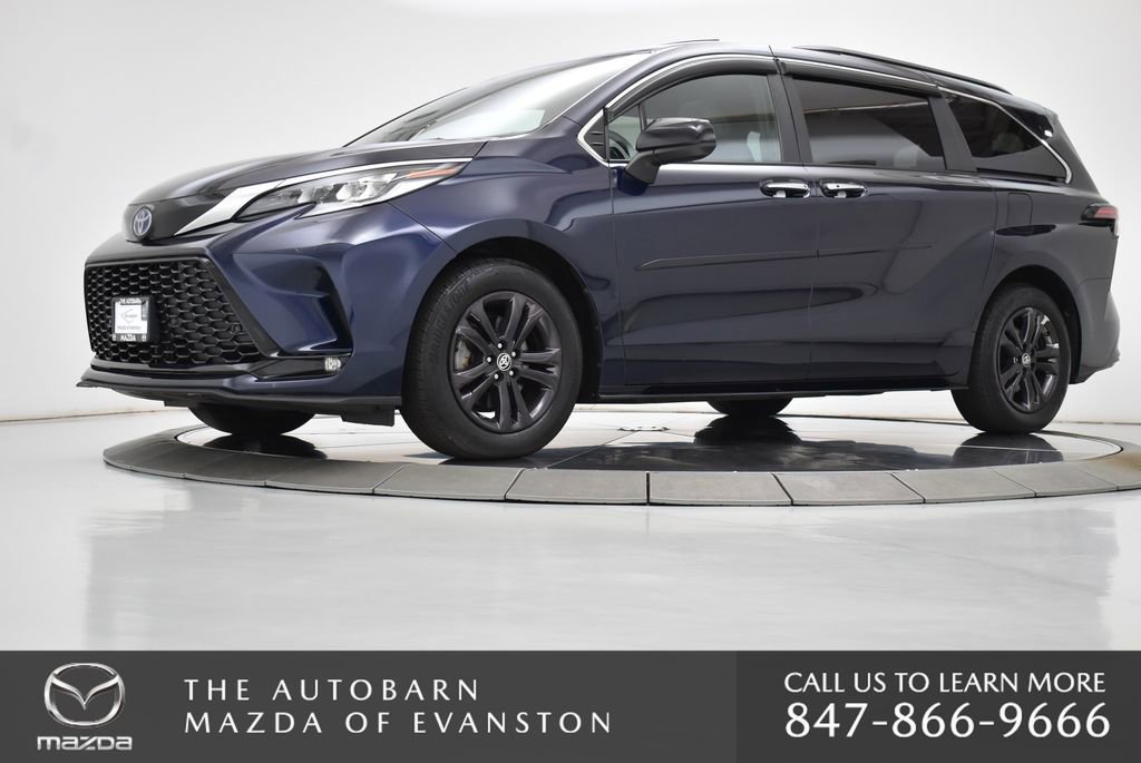 Used 2024 Toyota Sienna XSE AWD/4WD image 14