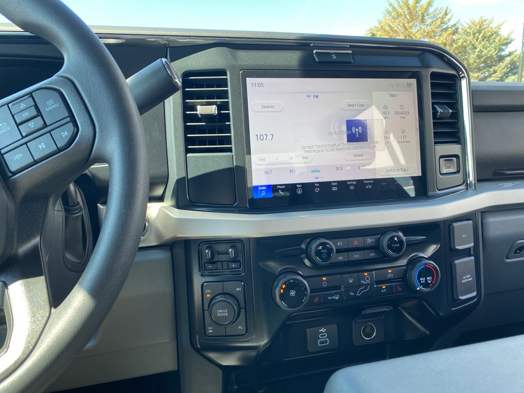 New 2026 Ford F250 4x4 Crew Cab Super Duty image 9