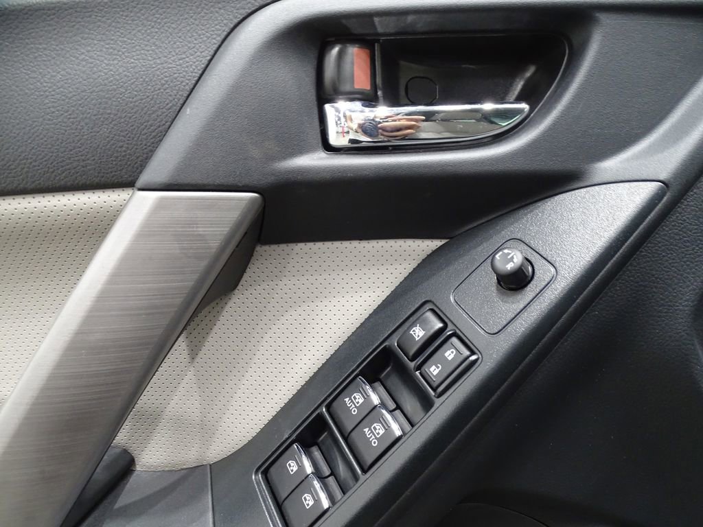 Used 2018 Subaru Forester 2.5i Limited image 18