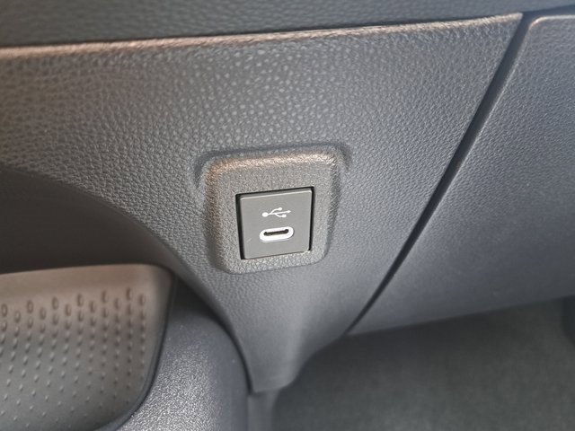 Used 2026 Toyota Corolla LE image 19