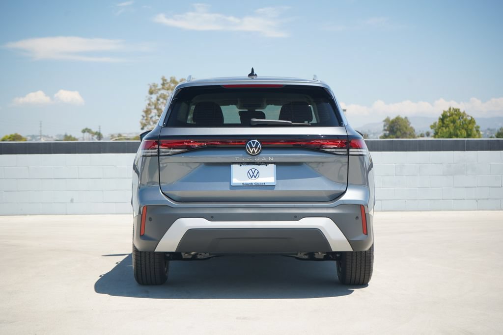 New 2026 Volkswagen Tiguan S FWD image 4