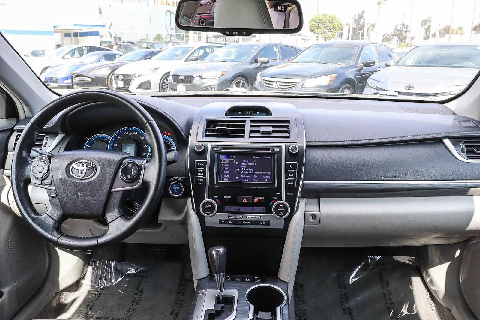Used 2014 Toyota Camry XLE w/ Leather Package FWD image 18