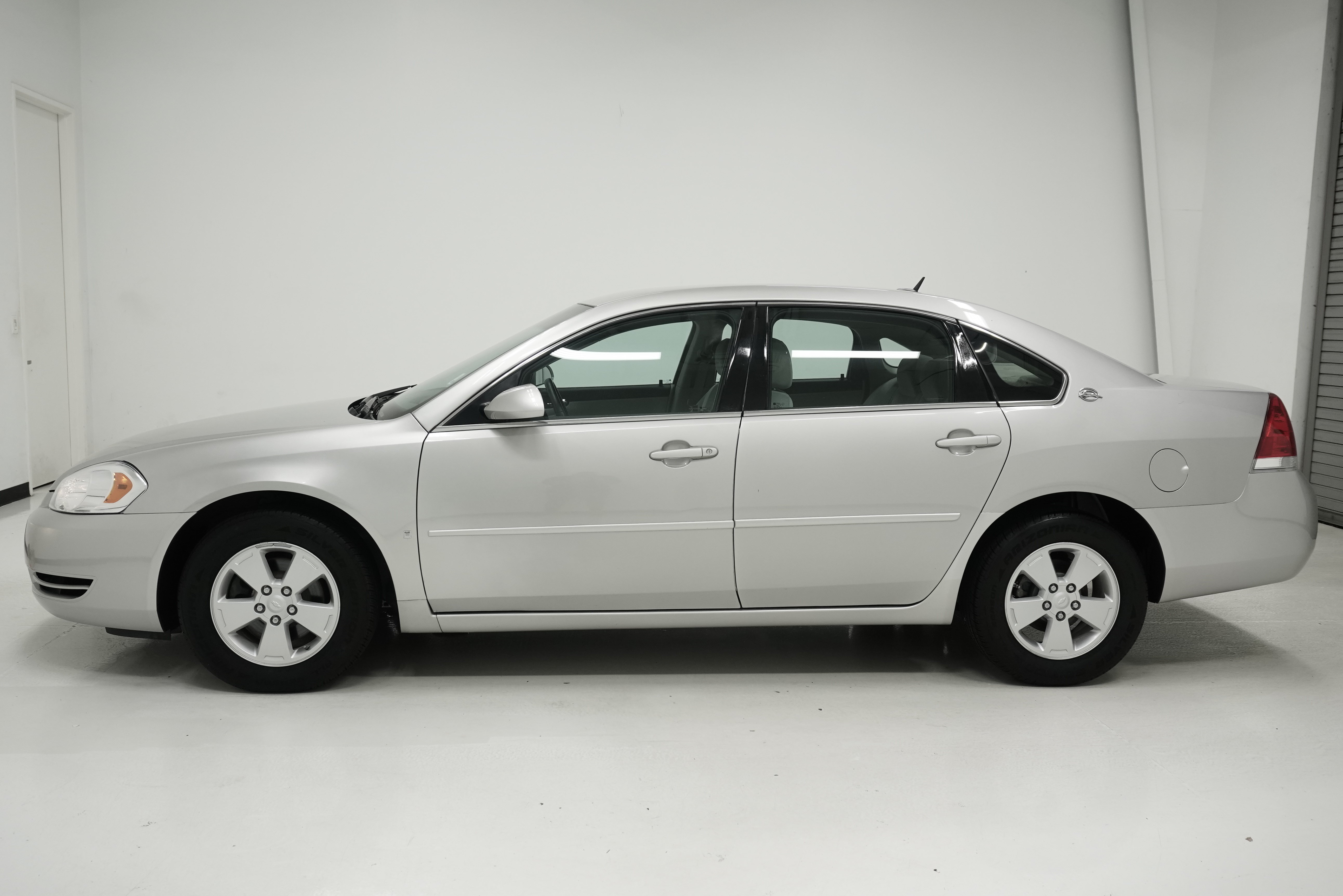 Used 2007 Chevrolet Impala LT w/ Preferred Equipment Group FWD image 6