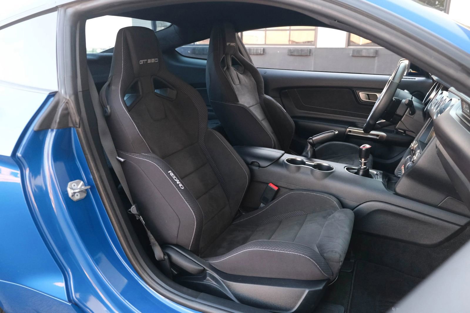 Used 2017 Ford Mustang Shelby GT350 w/ Electronics Package image 29