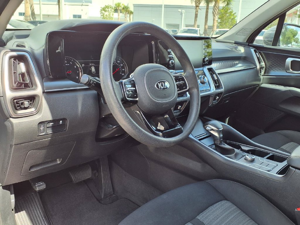 Used 2021 Kia Sorento LX FWD image 21