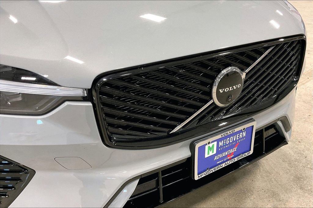 Certified 2026 Volvo XC60 B5 Plus w/ Climate Package AWD/4WD image 33