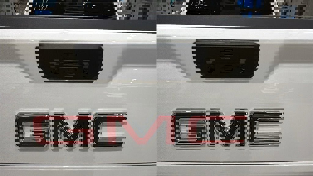 New 2026 GMC Sierra 1500 AT4 w/ AT4 Premium Package image 9