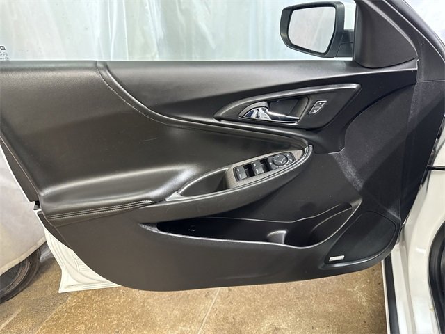 Certified 2017 Chevrolet Malibu LT w/ Leather Package image 21