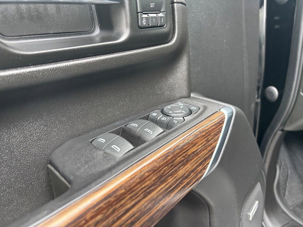 Used 2020 Chevrolet Silverado 2500 High Country image 24