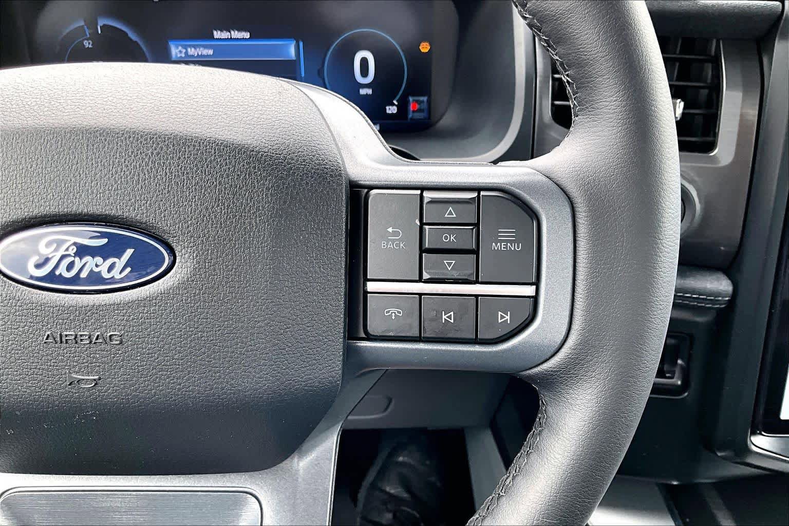 Used 2025 Ford F150 Lightning Flash AWD/4WD image 27