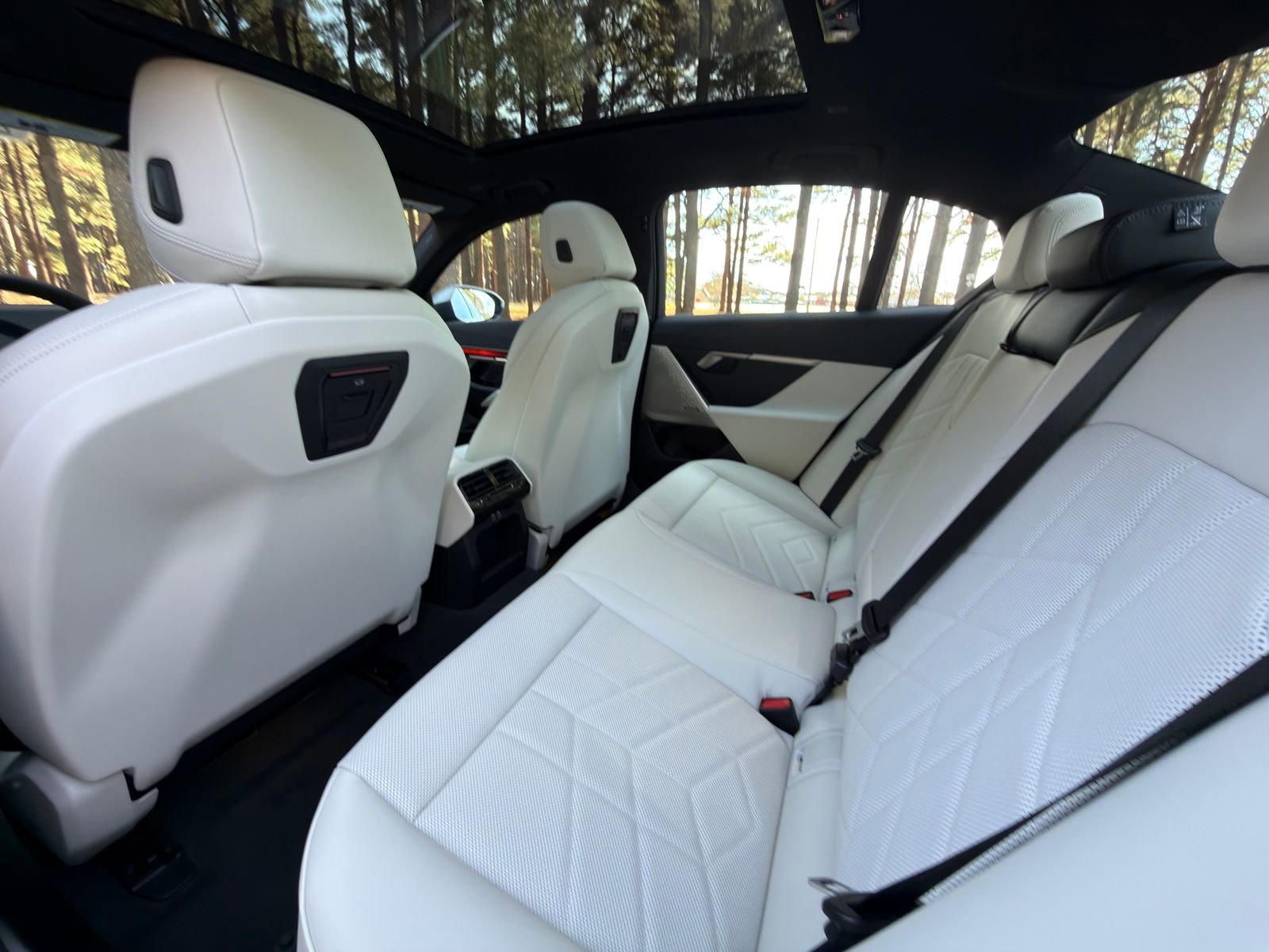 New 2026 BMW 530i w/ M Sport Package image 15